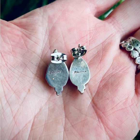 ❤️Lovely Lapis Sterling Silver Post Earrings - Picture 5 of 8